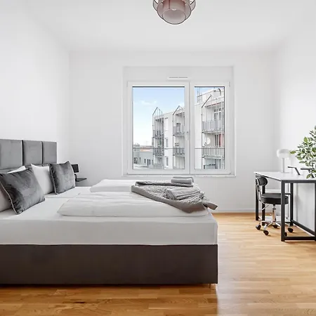 Exquis Design 2br Hansen I Balcony I Mercedes & Us Army I Parking I Stuttgart 公寓 伯布林根